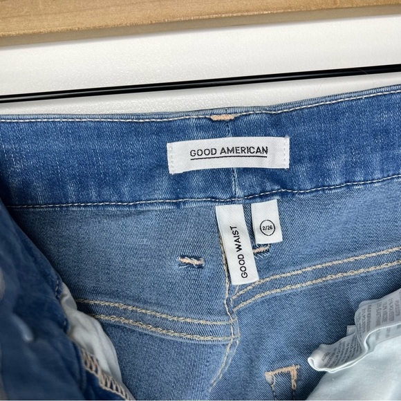 Good American good waist skinny jeans size 26 light wash distressed - Picture 9 of 10